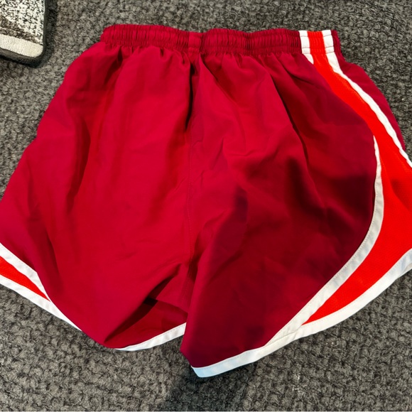 Nike Running Shorts - Picture 3 of 4